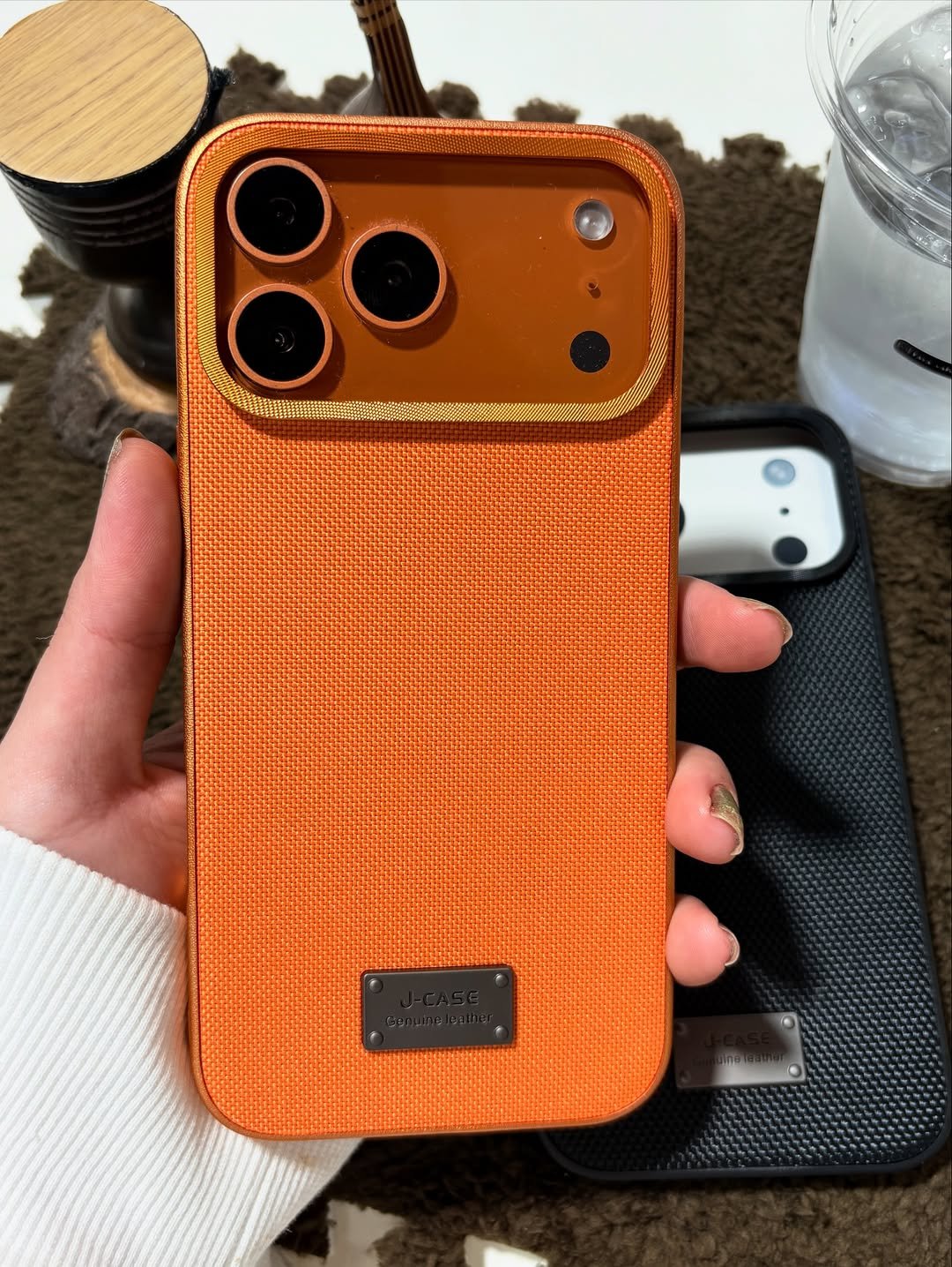 جديد زريا ستور ✨وصلت كفرات iPhone 17 Pro Max وبألوان تجنن وستايلات راقية جدا اطلبوه الان العدد م